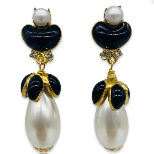 Moans Couture - Tulip Poured Glass Earrings Jet - Angela Clark Boutique